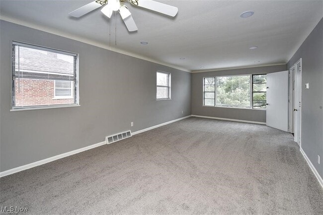 Building Photo - 2346 Westmoor Rd