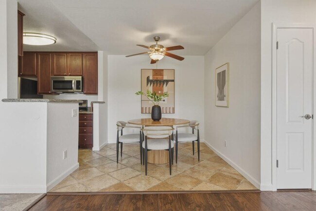 Building Photo - 1144 Yarwood Ct
