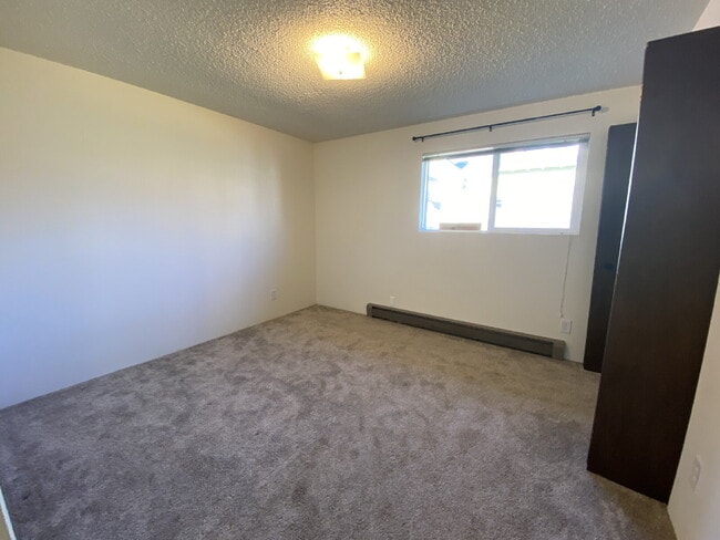 Building Photo - Quiet, Cozy 2-Bedroom Located in Columbia Neighborhood