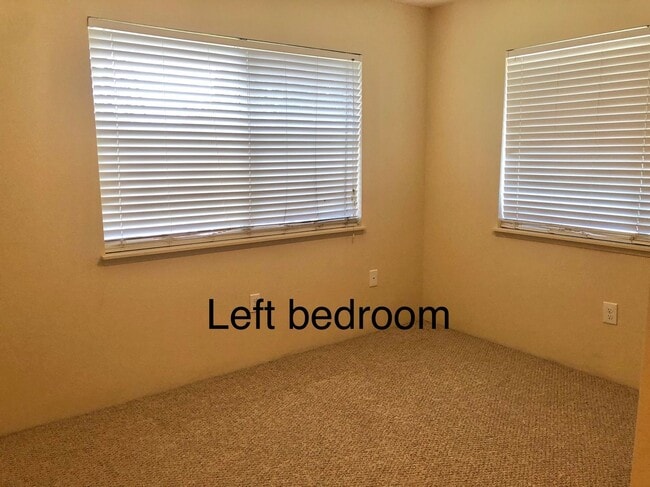 Building Photo - Northpointe - 2 bedroom, 2 bath, 2 pkg  up...