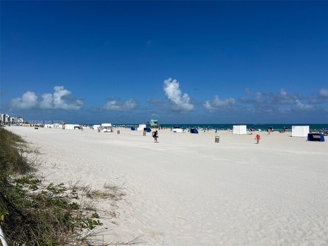 Building Photo - 1390 Ocean Dr