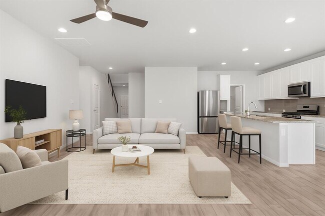 Building Photo - 11325 Comano Dr