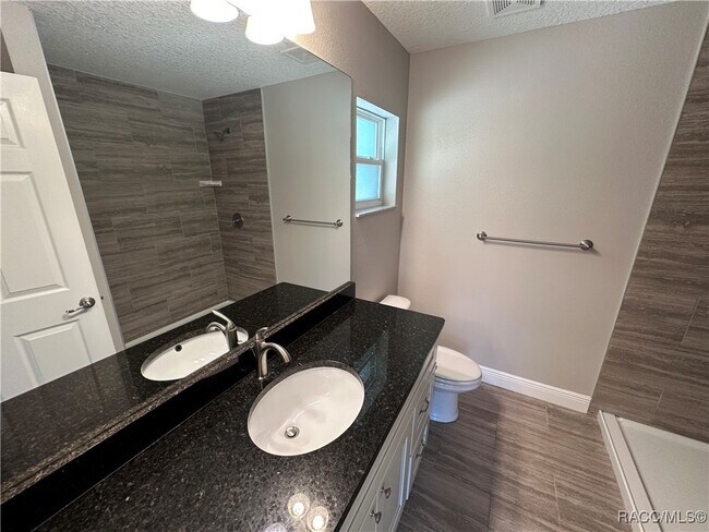 Building Photo - 10193 N Majorca Way