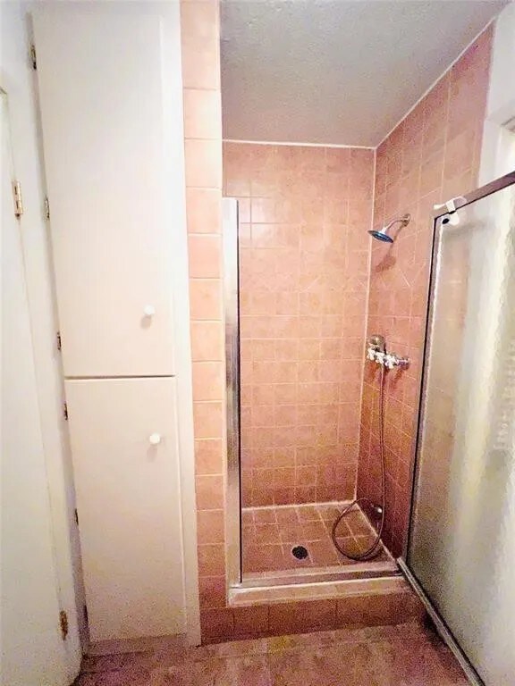 Building Photo - 7014 Woodfern Dr