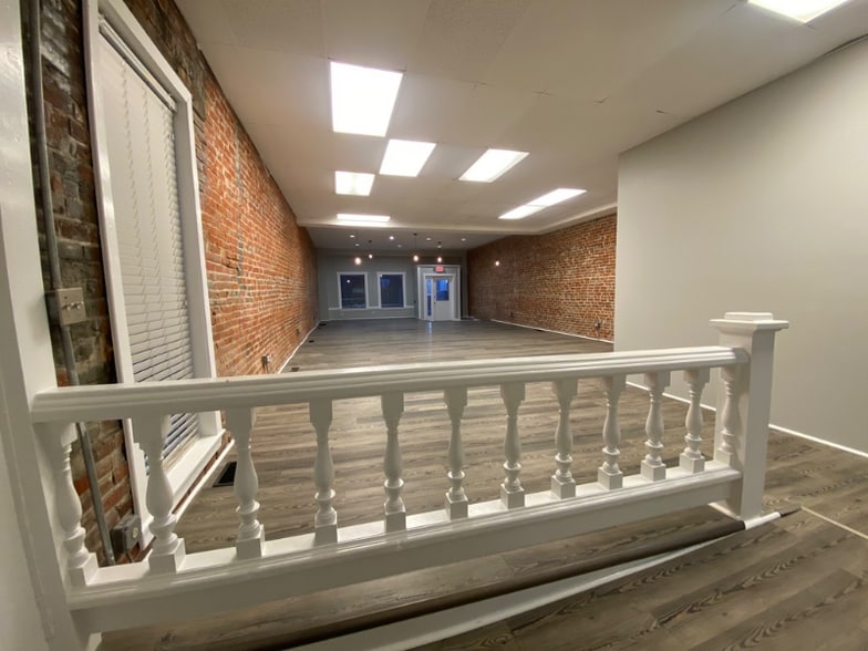 Building Photo - 2514 College Ave