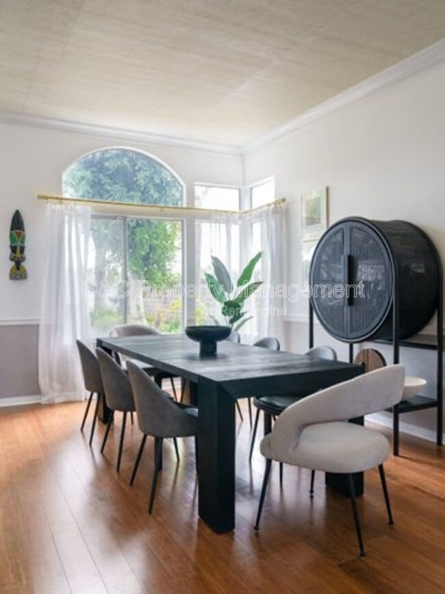 Building Photo - 5234 Chariton Ave