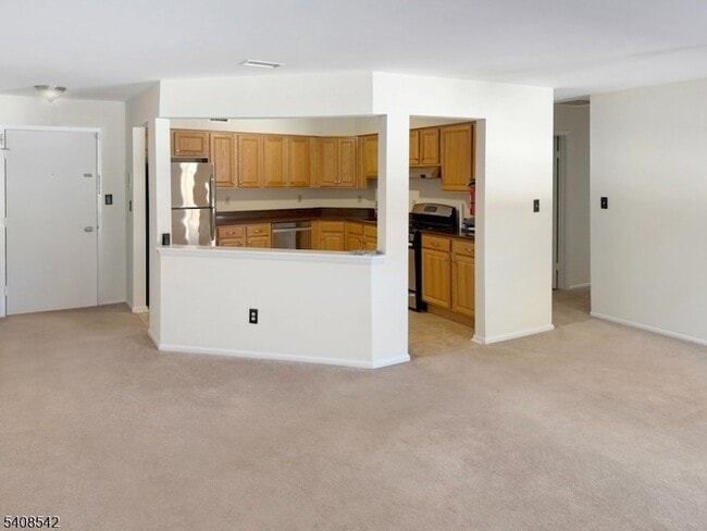 Building Photo - 172 Drake Ln