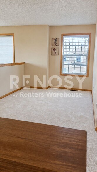 Building Photo - 5501 Oriole Dr