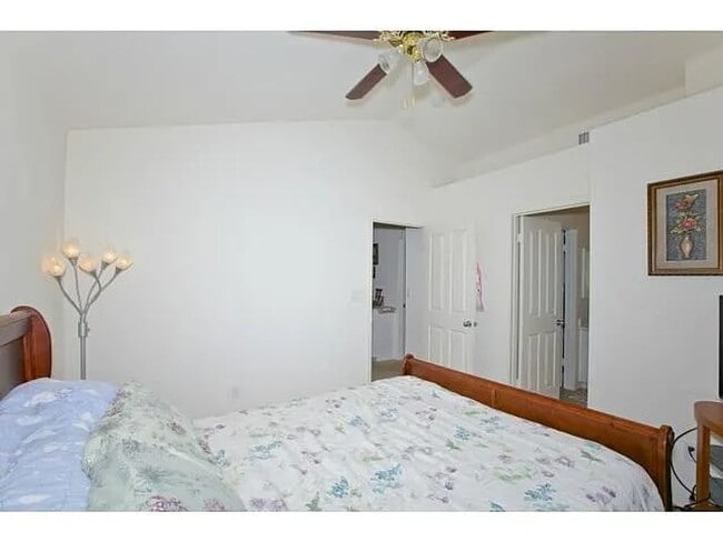 Building Photo - A stunning two-story house boasts three spacious bedrooms and 2.5 bathrooms