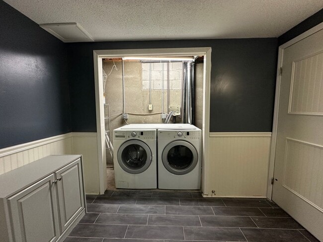 Building Photo - 2 Months Free on an 13-Month Lease with a $300 Gift Card- 4 Bedroom Home with Fully Fenced-In Lar...