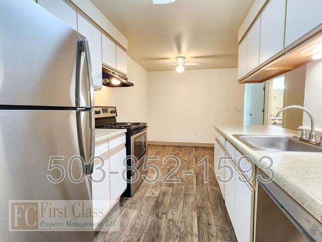 Building Photo - 1235 NW 183rd Ave