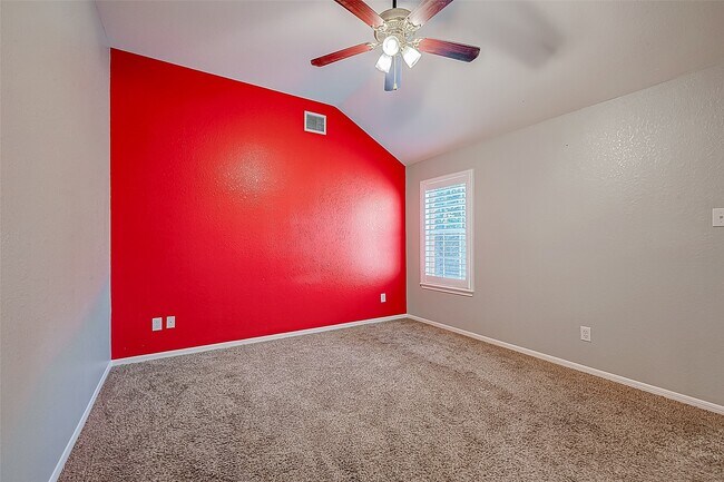 Building Photo - 1419 Kyle Hill Ln