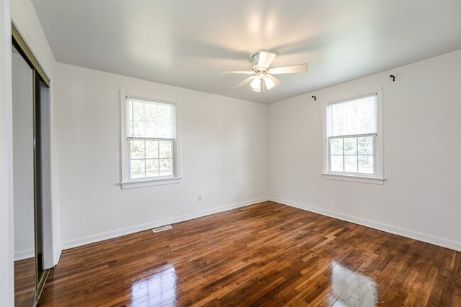 Building Photo - 9507 Stockbridge Dr
