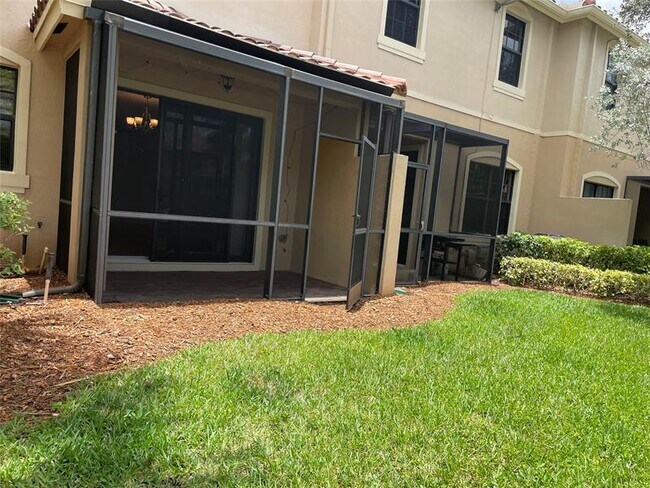 Building Photo - 10845 NW 74th Dr