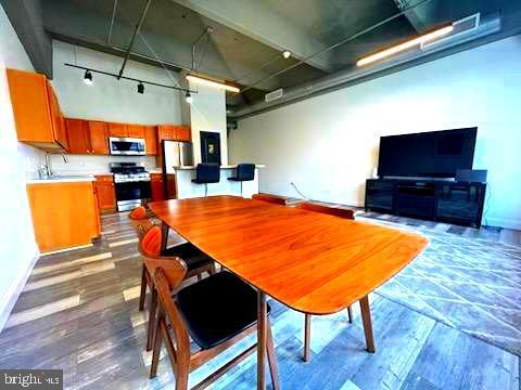 Building Photo - 511 N Broad St