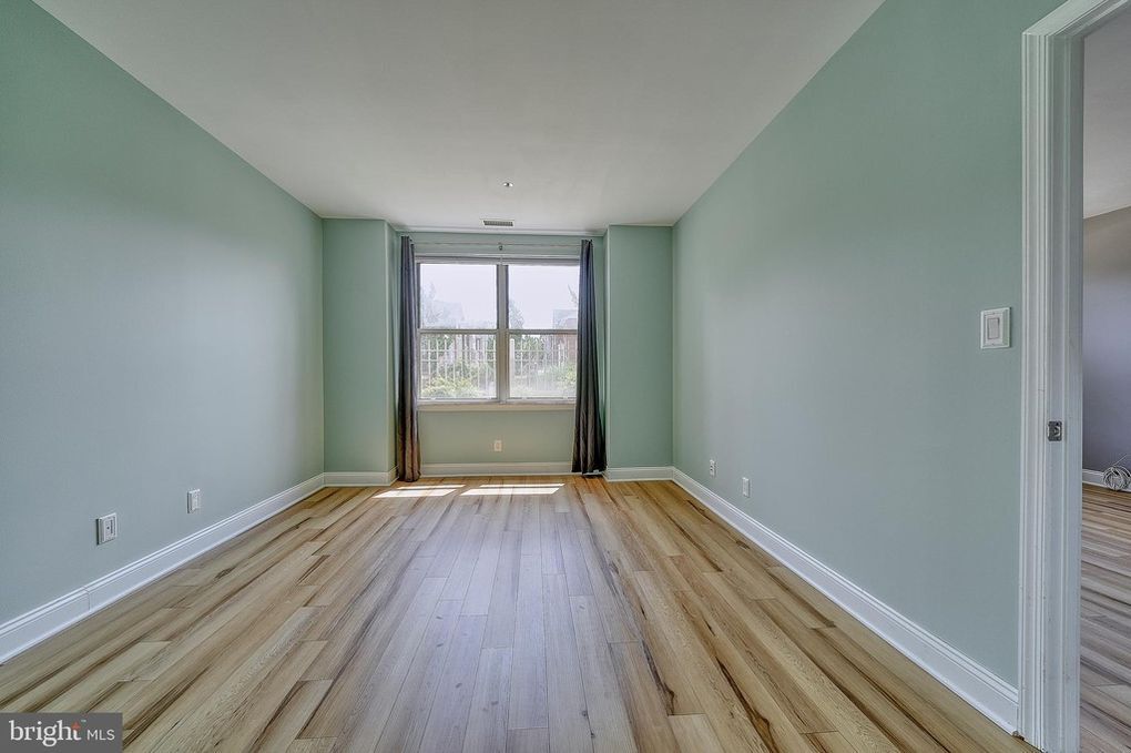 Building Photo - 1200 Braddock Pl