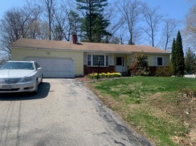 Building Photo - 32 Mayflower Dr