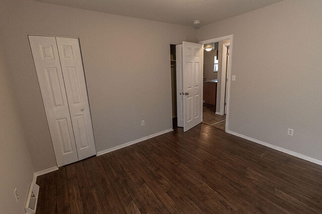 Building Photo - 1011 W Ash St