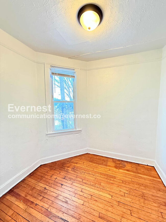 Building Photo - 12003 Prairie St