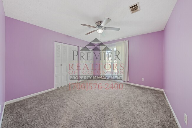 Building Photo - 5100 Sequoia Dr
