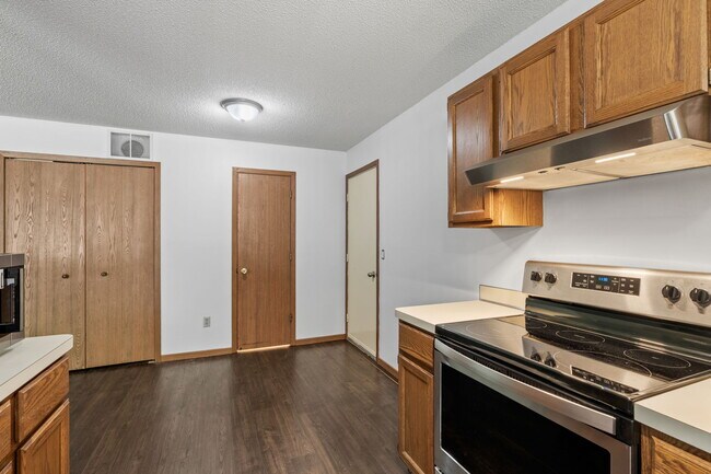 Building Photo - 13317 Zenith Ln