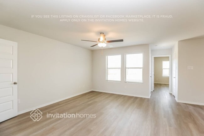 Building Photo - 5704 Daphne Dr