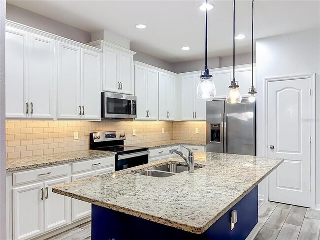 Building Photo - 12043 White Wave Point