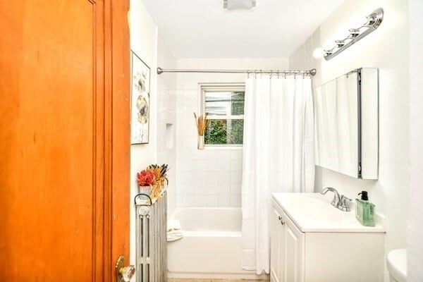 Building Photo - 9 Cornauba St