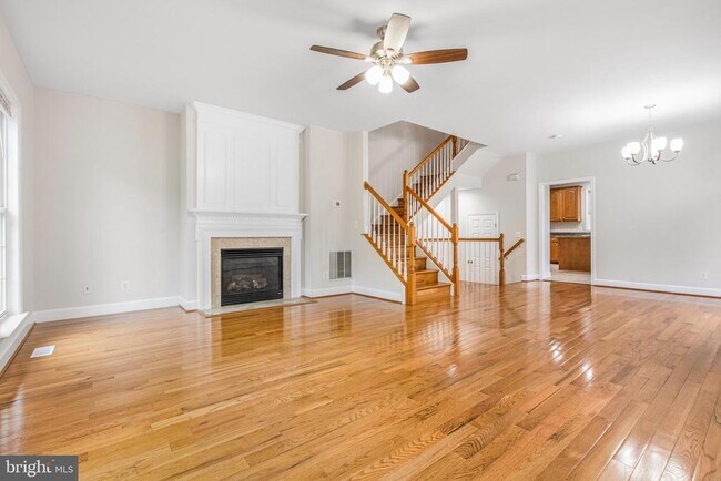 Building Photo - 14741 Potomac Branch Dr
