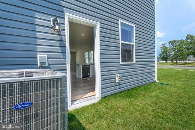 Building Photo - 1408 SUGARPLUM Ln