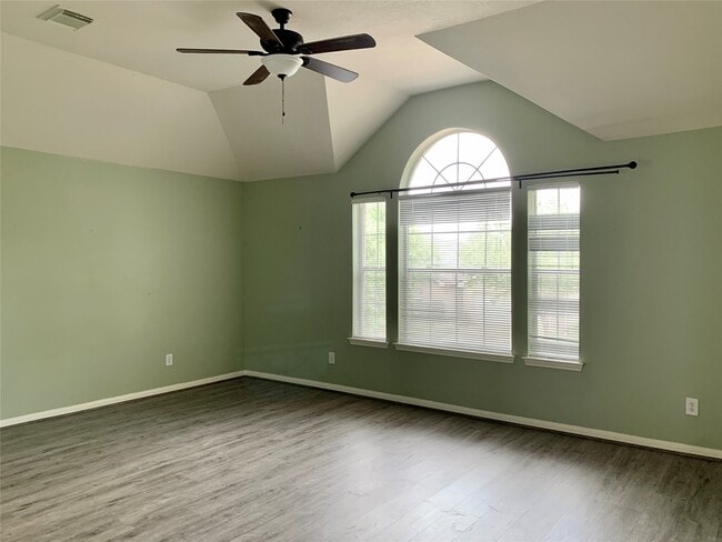 Building Photo - 25203 Bluma Ranch Dr