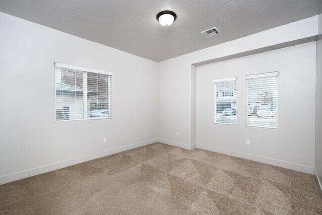 Building Photo - Comfort & Style: Spacious 3-Bed, PLUS LARGE OFFICE, 2-Bath Retreat in DESERT CANYON"