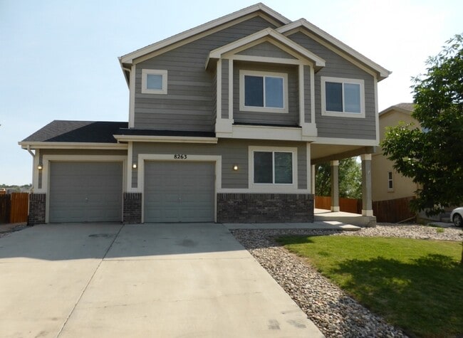 Building Photo - 8263 Belleterre Dr