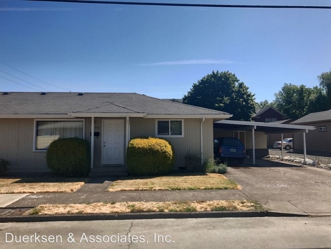 Primary Photo - 2426-2440 NW Grant Ave