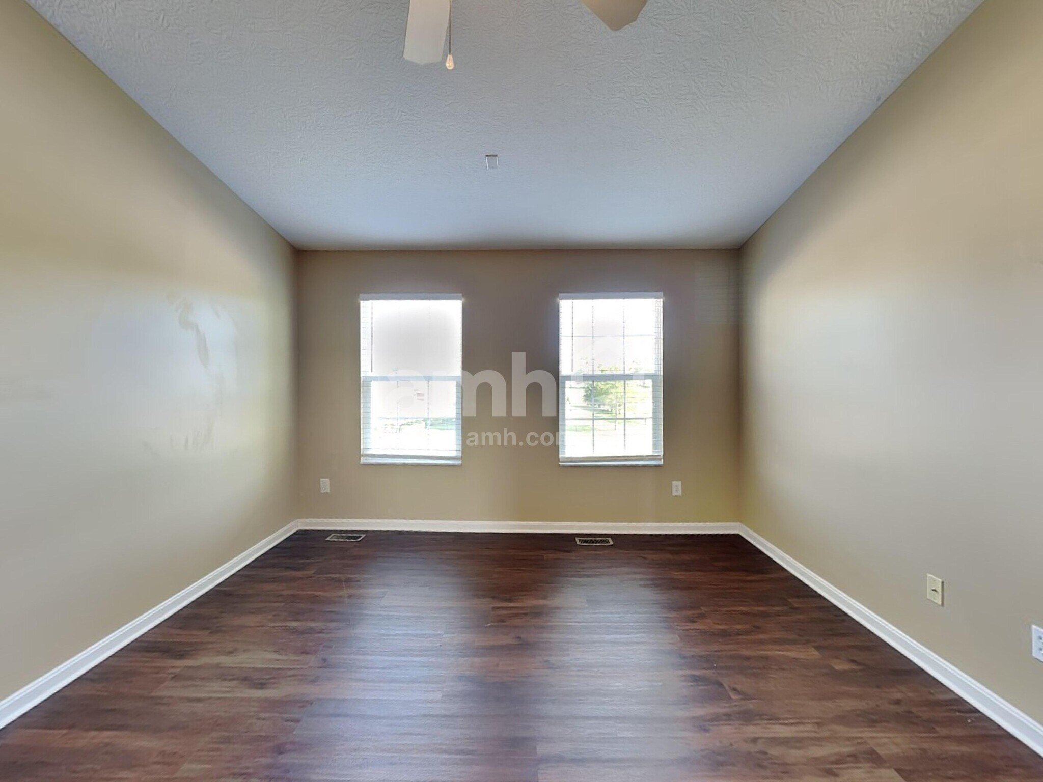Building Photo - 11225 Santa Barbara Dr