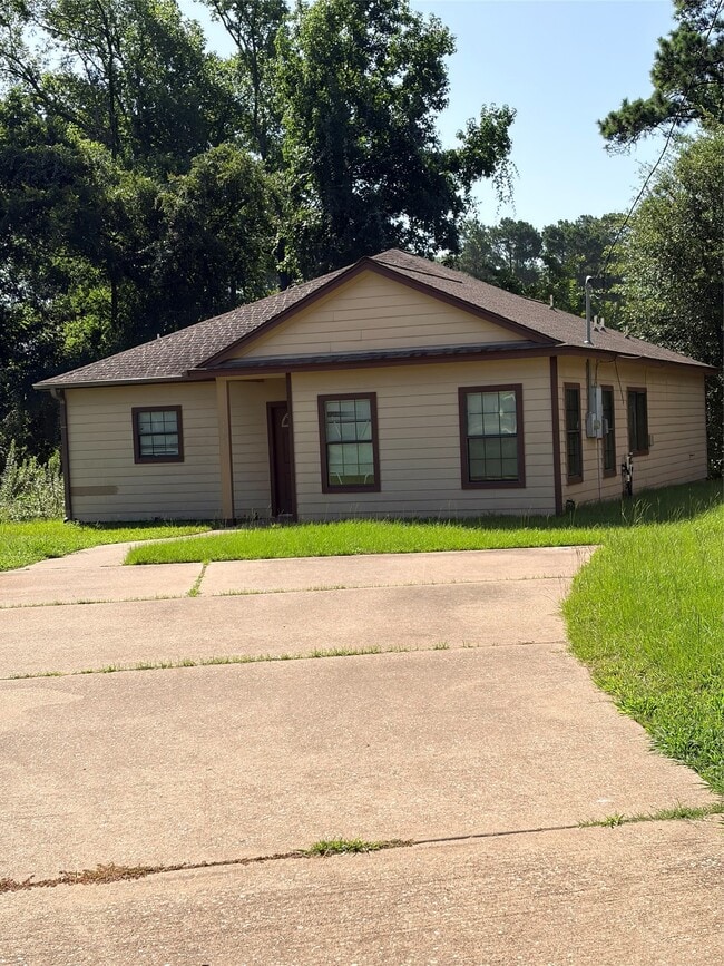 Building Photo - 3123 Molly Dr
