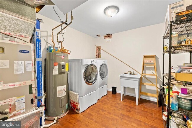 Building Photo - 2224 Glencourse Ln