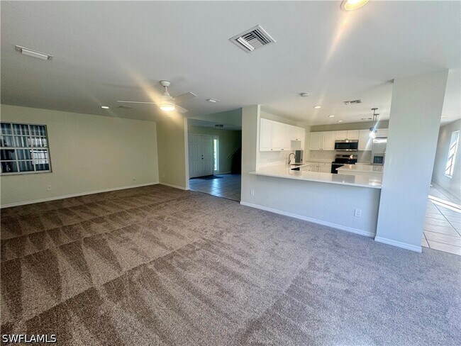 Building Photo - 10650 Ragsdale St