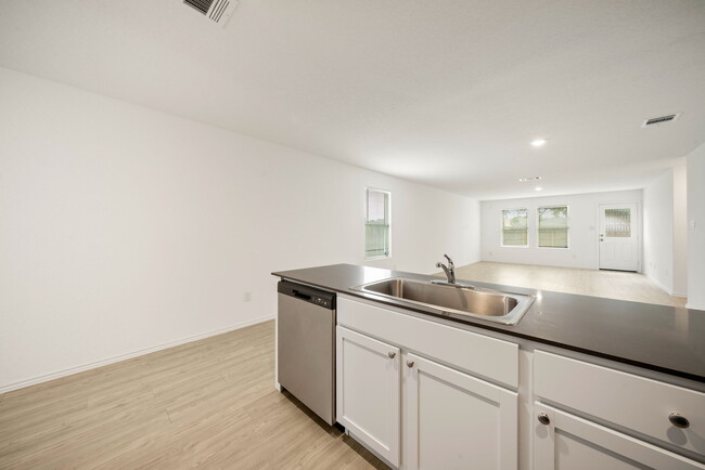 Building Photo - 14636 Cregg Ml Dr