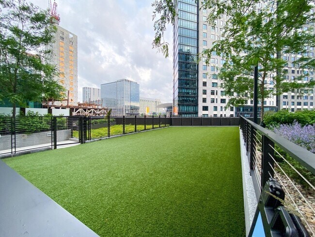 Building Photo - 133 Seaport Blvd