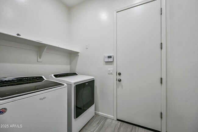 Building Photo - 10493 W Bronco Trail