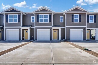 Building Photo - 3210 Lobelia Ln