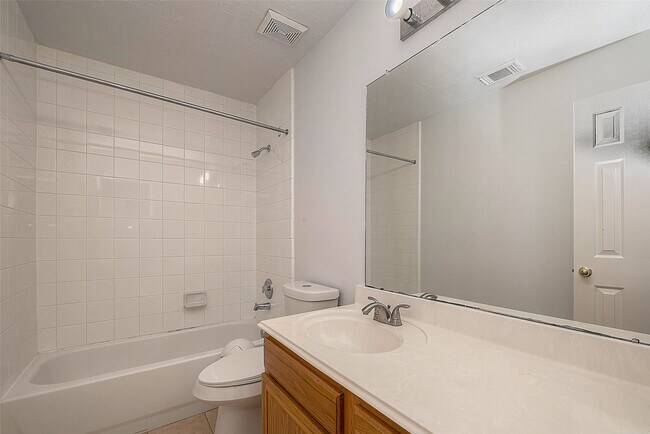 Building Photo - 7302 Colony View Ln