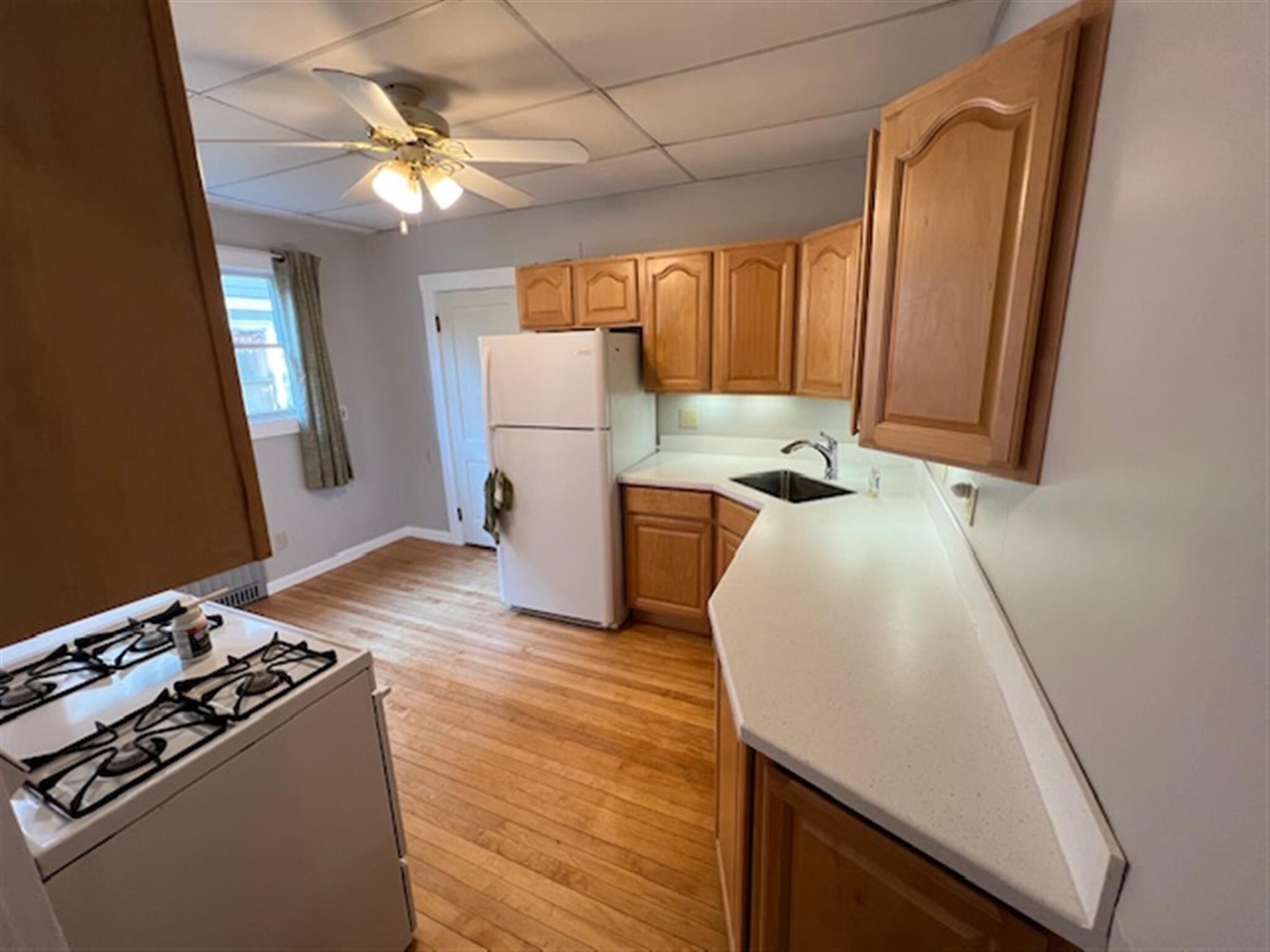 Building Photo - 76 Powder House Blvd