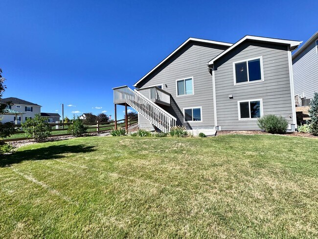 Building Photo - Gorgeous newer home in Timnath