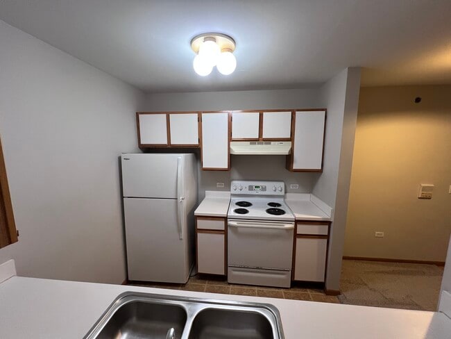 Building Photo - 330 Cunat Blvd
