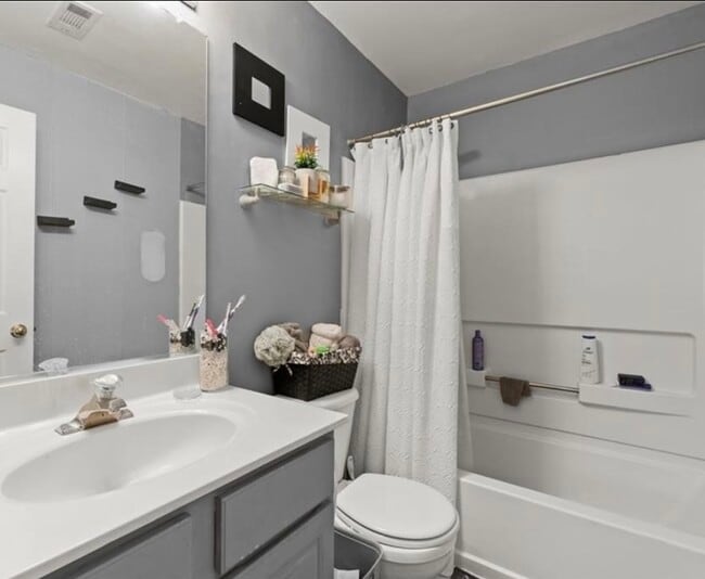 Building Photo - 3242 Hidden Cove Cir NW