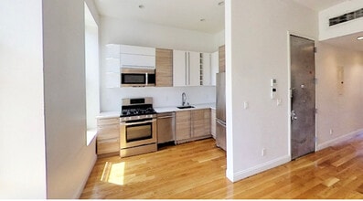 Building Photo - 1463 Fulton St