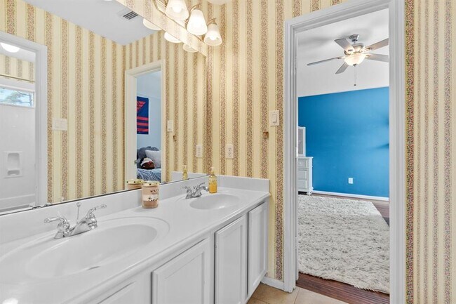 Building Photo - 13614 Cardinal Cove Ct