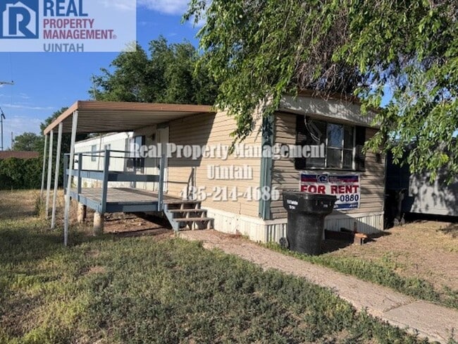 Primary Photo - Cute 2 Bedroom, 1 Bathroom Trailer Home.